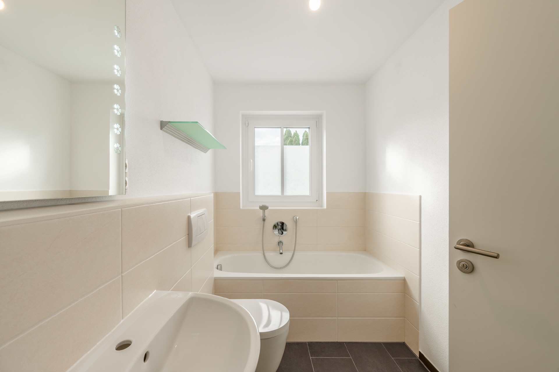 Property thumbnail 11