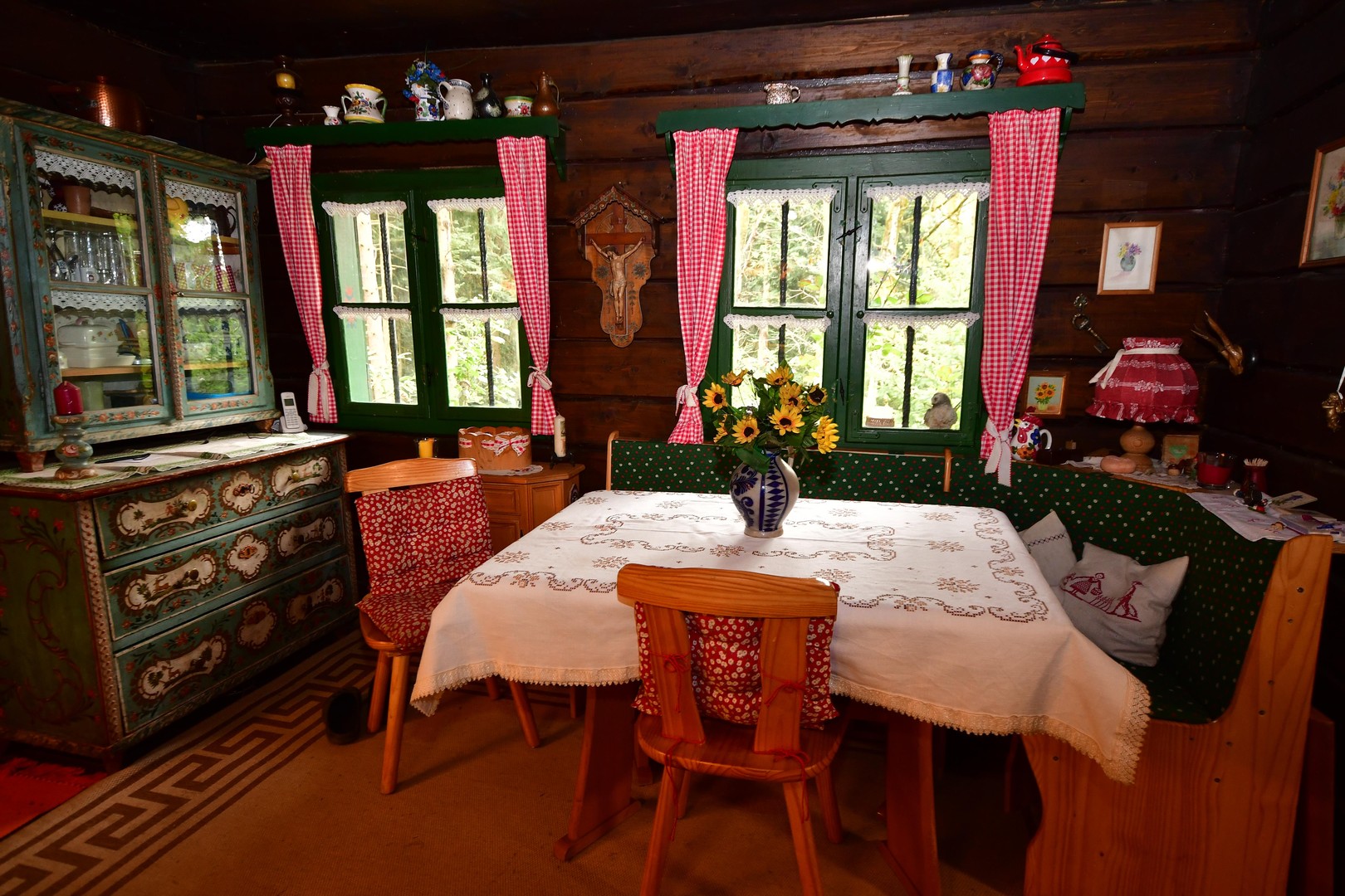 |Alleinlage|Naturjuwel am Hirschenstein|Hütte mit Sauna|Solaranlage|Telefon|Waldbestand|