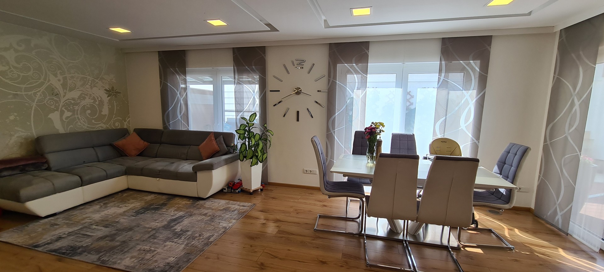 Property thumbnail 36