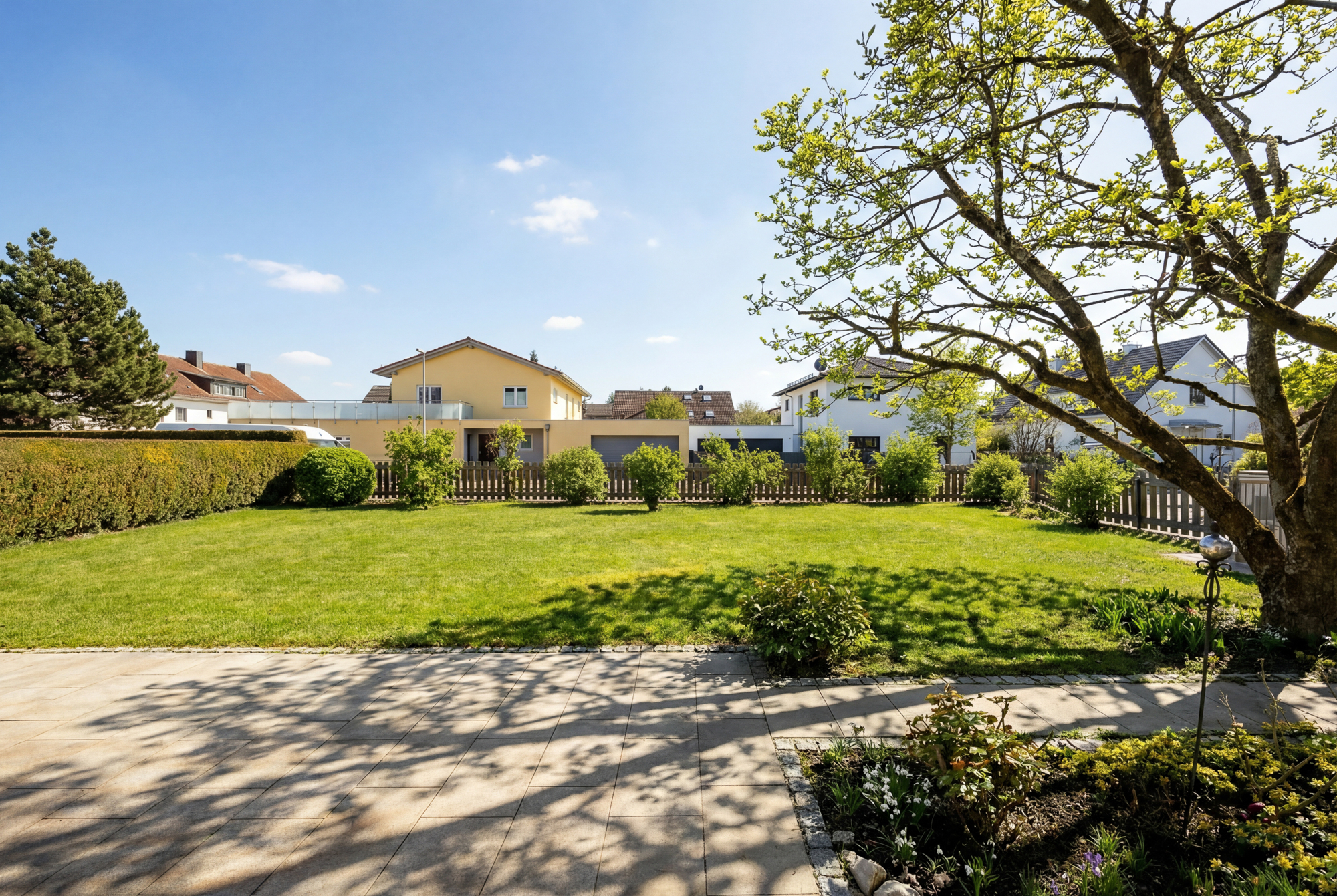 Property thumbnail 2