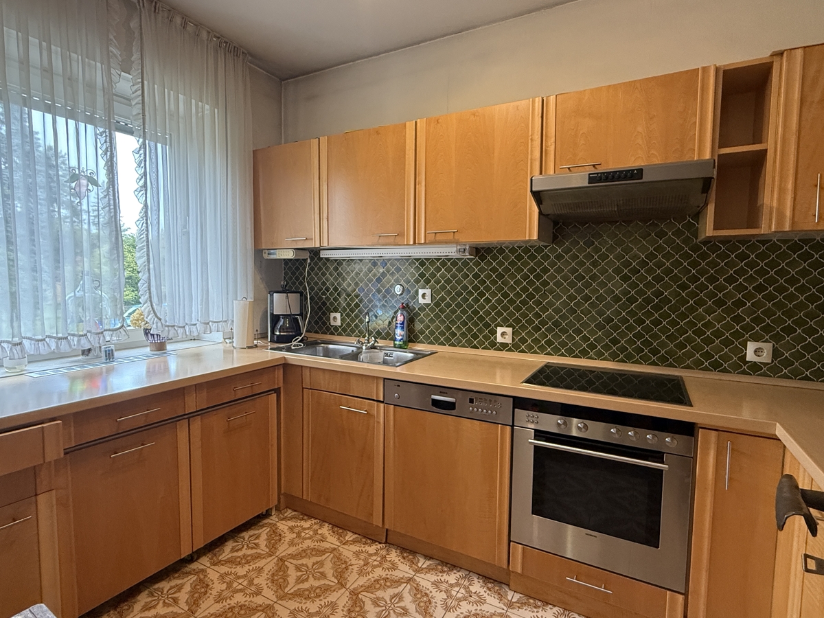 Property thumbnail 6