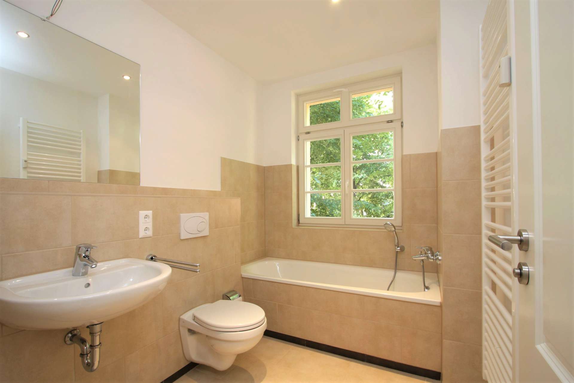 Einziehen oder investieren: moderne 3-Zimmer-Wohnung mit Südbalkon