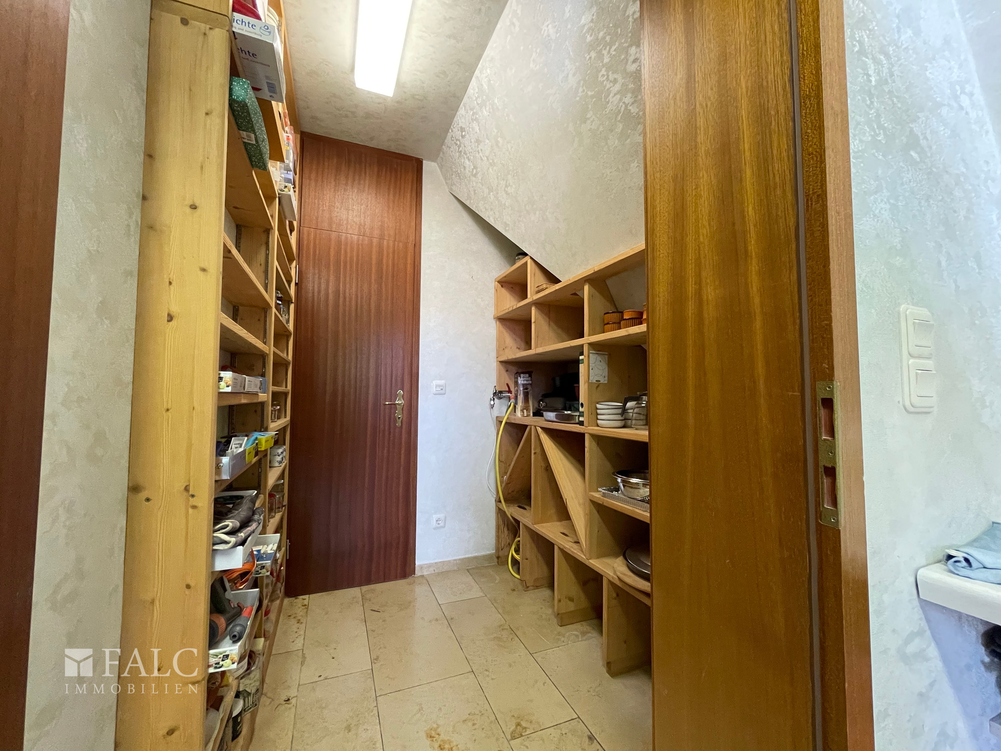 Exklusive Maisonette-Wohnung in Nürnbergs begehrter Lage - Wohnen auf zwei Ebenen! – Nürnberg / Zerzabelshof – Vorschaubild 17