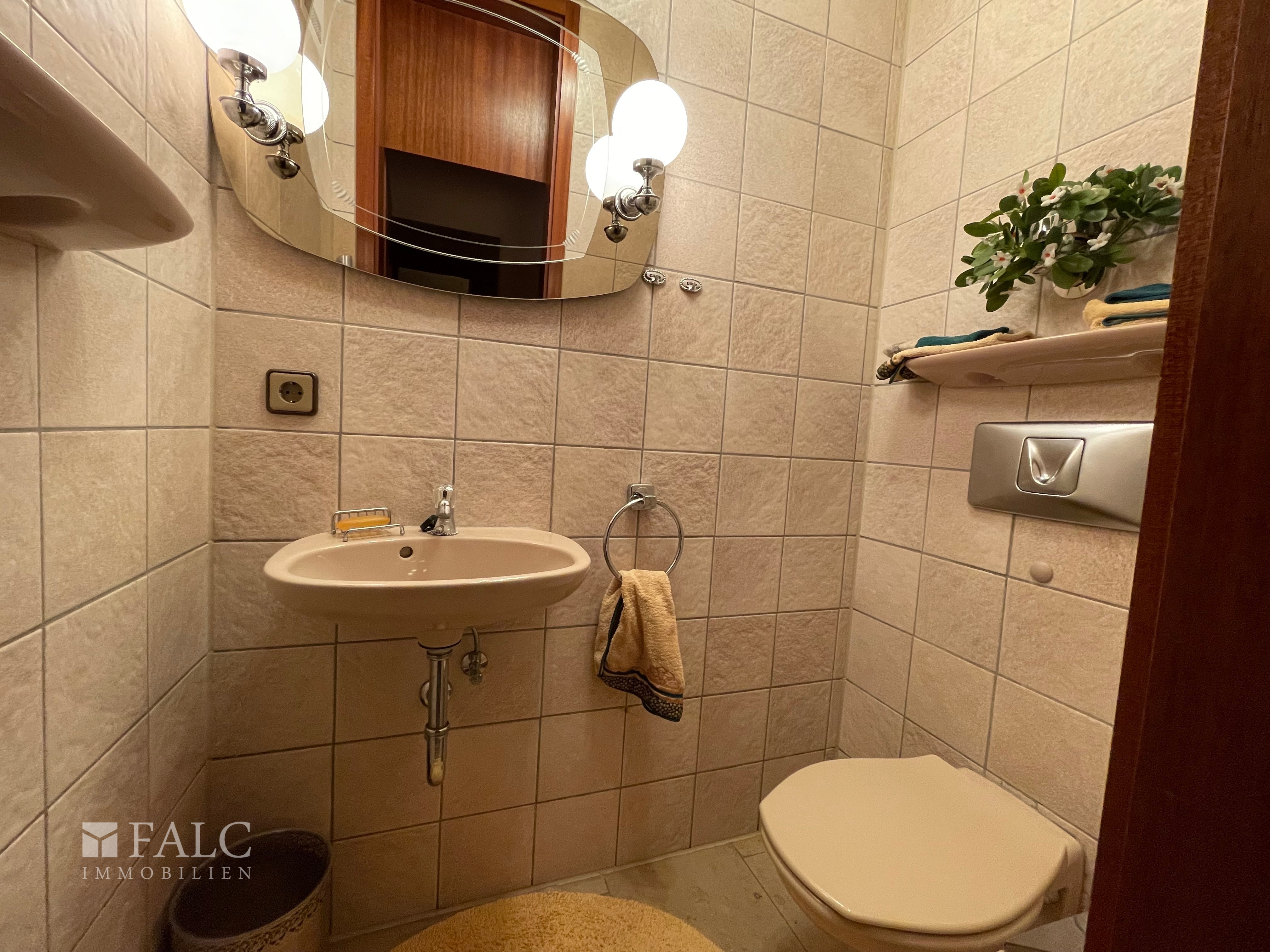 Exklusive Maisonette-Wohnung in Nürnbergs begehrter Lage - Wohnen auf zwei Ebenen! – Nürnberg / Zerzabelshof – Vorschaubild 19