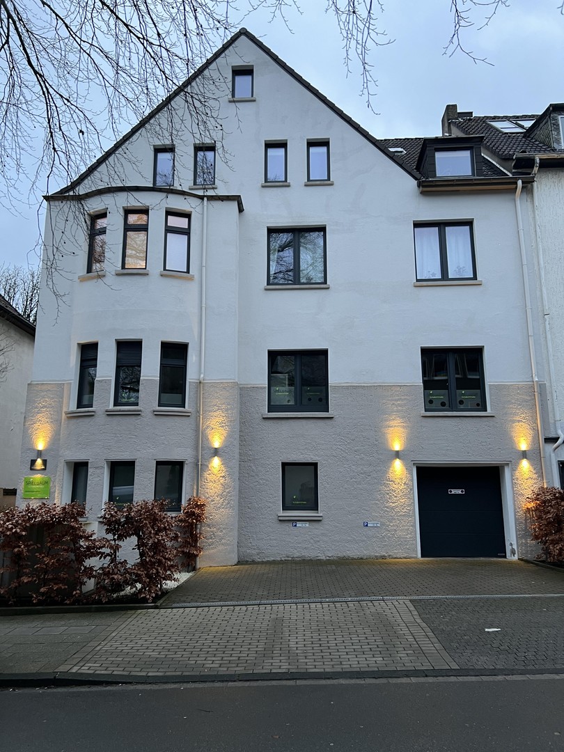 Lichtdurchflutete Altbauwohnung in Essen-Süd