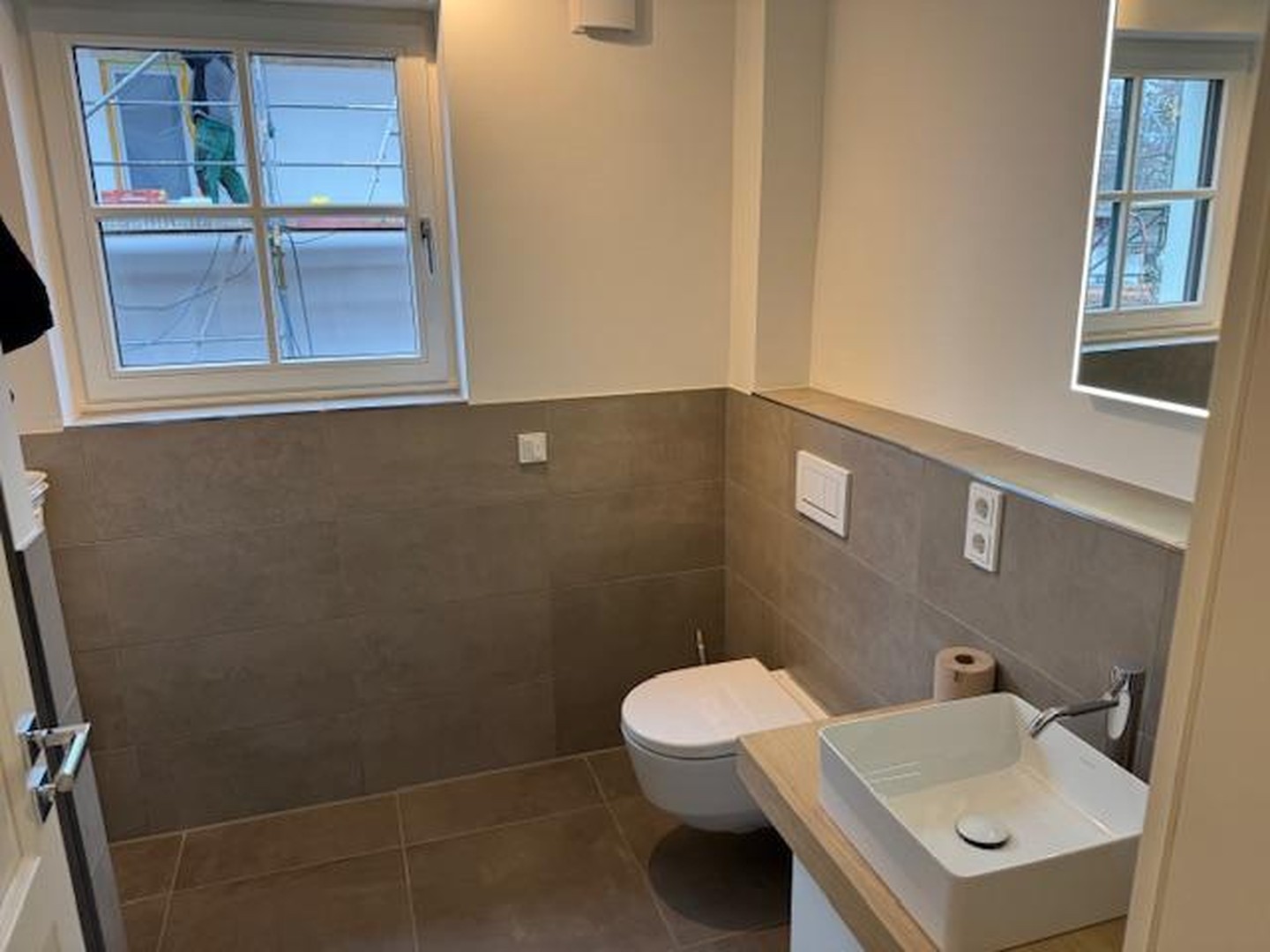 Property thumbnail 9