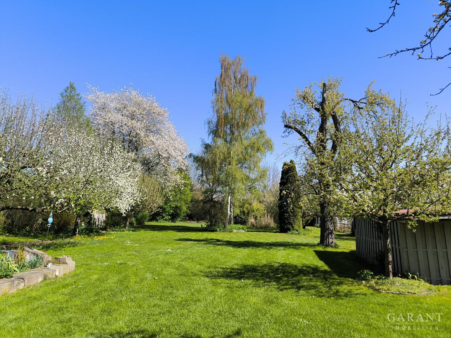 Zweifamilienhaus mit möglicher Gewerbeeinheit, Außengebäuden und traumhaft schönem Gartenpark – Empfingen – Vorschaubild 14