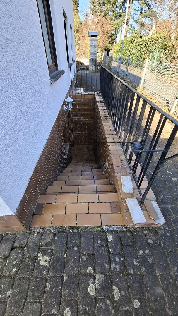 Zweifamilienhaus mit schönem Garten und Garagen in guter Lage – Darmstadt – Vorschaubild 29