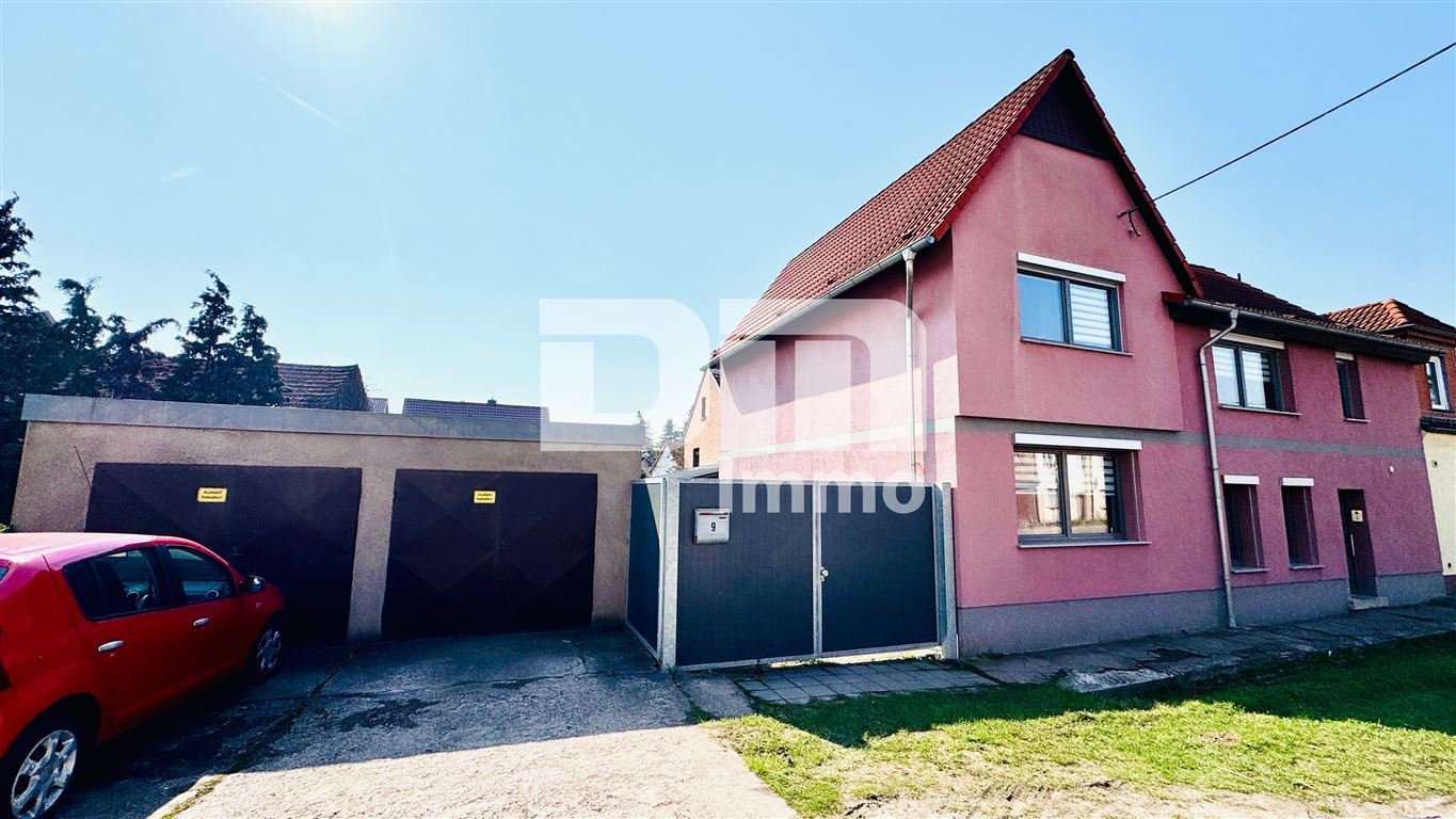 Schönes Wohnhaus mit Doppelgarage, Terrasse und Nebengelass in Traumlage – Erfurt – Vorschaubild 3