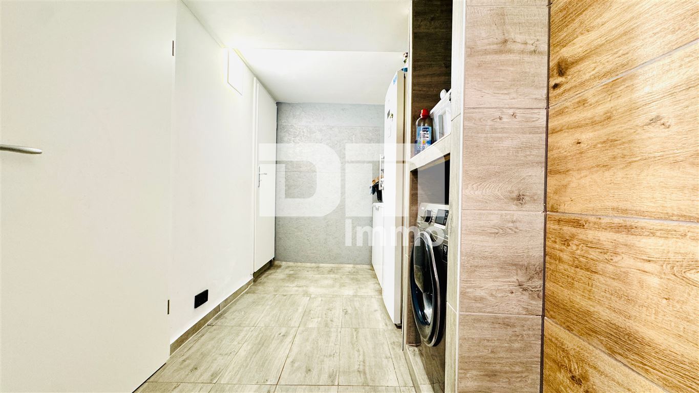 Schönes Wohnhaus mit Doppelgarage, Terrasse und Nebengelass in Traumlage – Erfurt – Vorschaubild 8