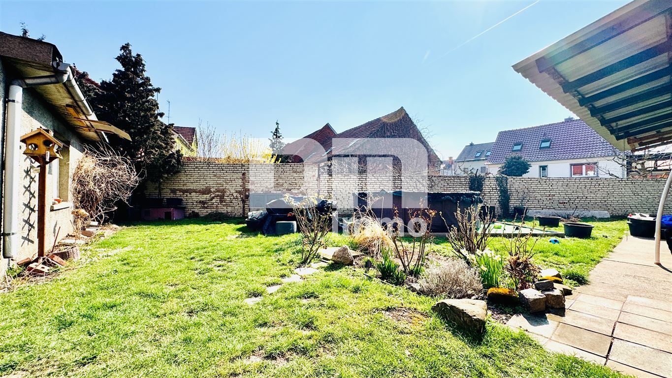 Schönes Wohnhaus mit Doppelgarage, Terrasse und Nebengelass in Traumlage – Erfurt – Vorschaubild 24