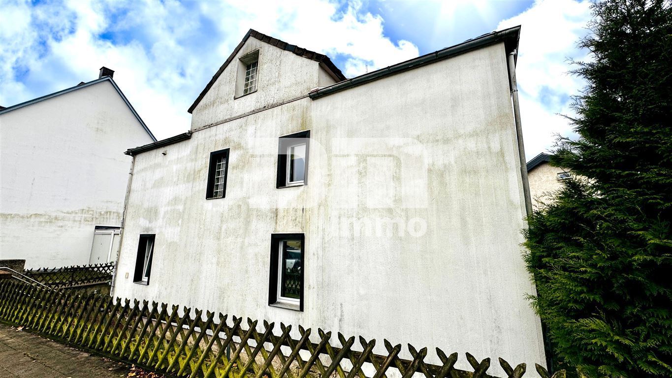 Schönes Ein- bis Zweifamilienhaus mit Gartenbereich, Terrasse + Balkon und Doppelgarage – Kassel – Vorschaubild 5