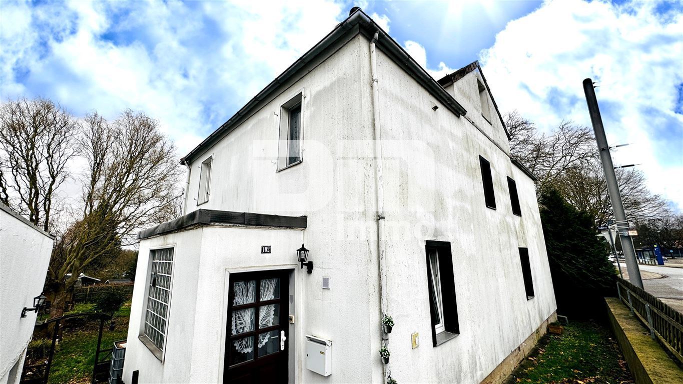 Schönes Ein- bis Zweifamilienhaus mit Gartenbereich, Terrasse + Balkon und Doppelgarage – Kassel – Vorschaubild 7