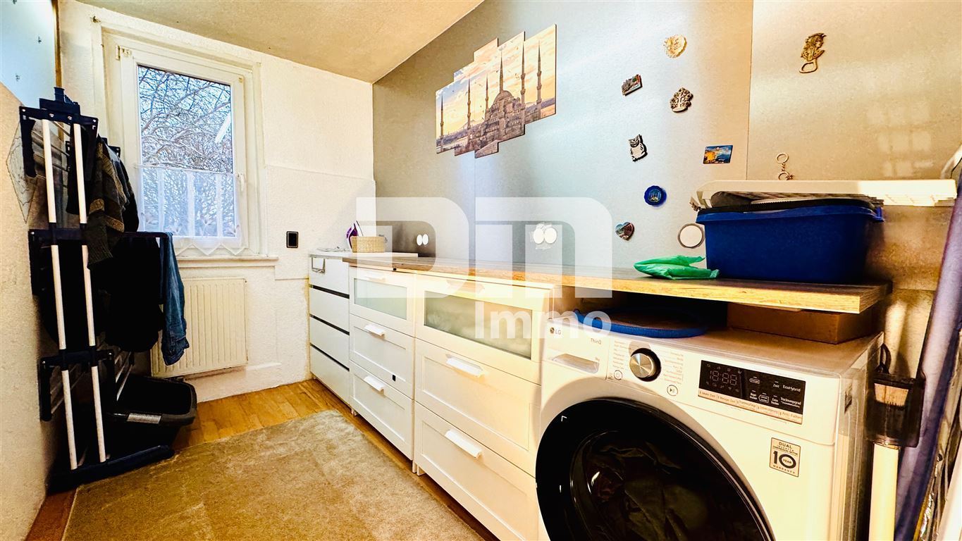 Schönes Ein- bis Zweifamilienhaus mit Gartenbereich, Terrasse + Balkon und Doppelgarage – Kassel – Vorschaubild 24