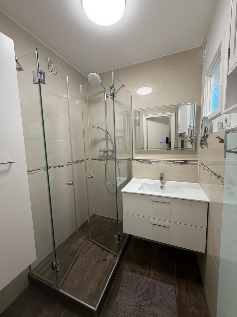 Property thumbnail 13