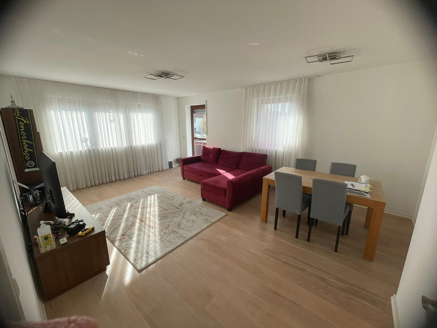 Property thumbnail 2