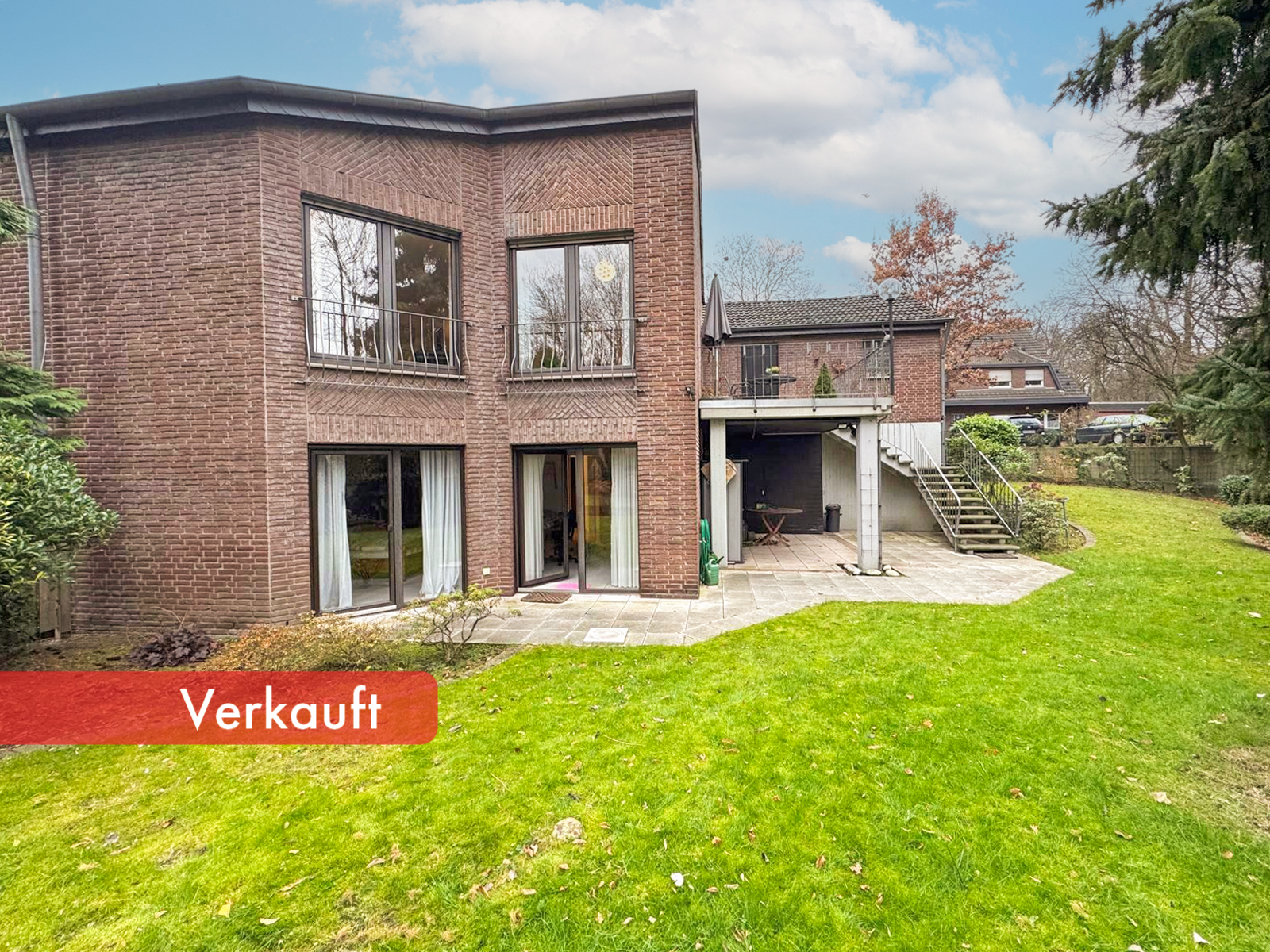Besondere Doppelhaushälfte mit Garten, Kamin und Doppelgarage in Sackgassenlage von Friemersheim! – Duisburg – Vorschaubild 2