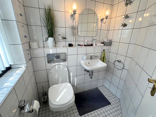 Besondere Doppelhaushälfte mit Garten, Kamin und Doppelgarage in Sackgassenlage von Friemersheim! – Duisburg – Vorschaubild 7