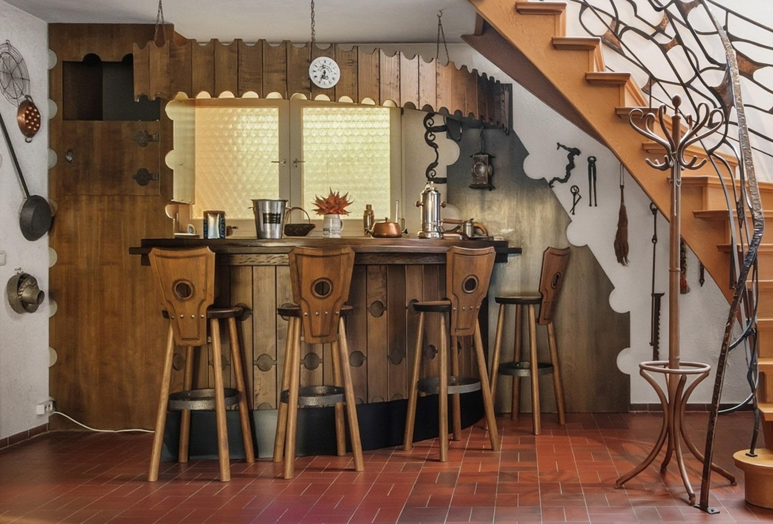 bg