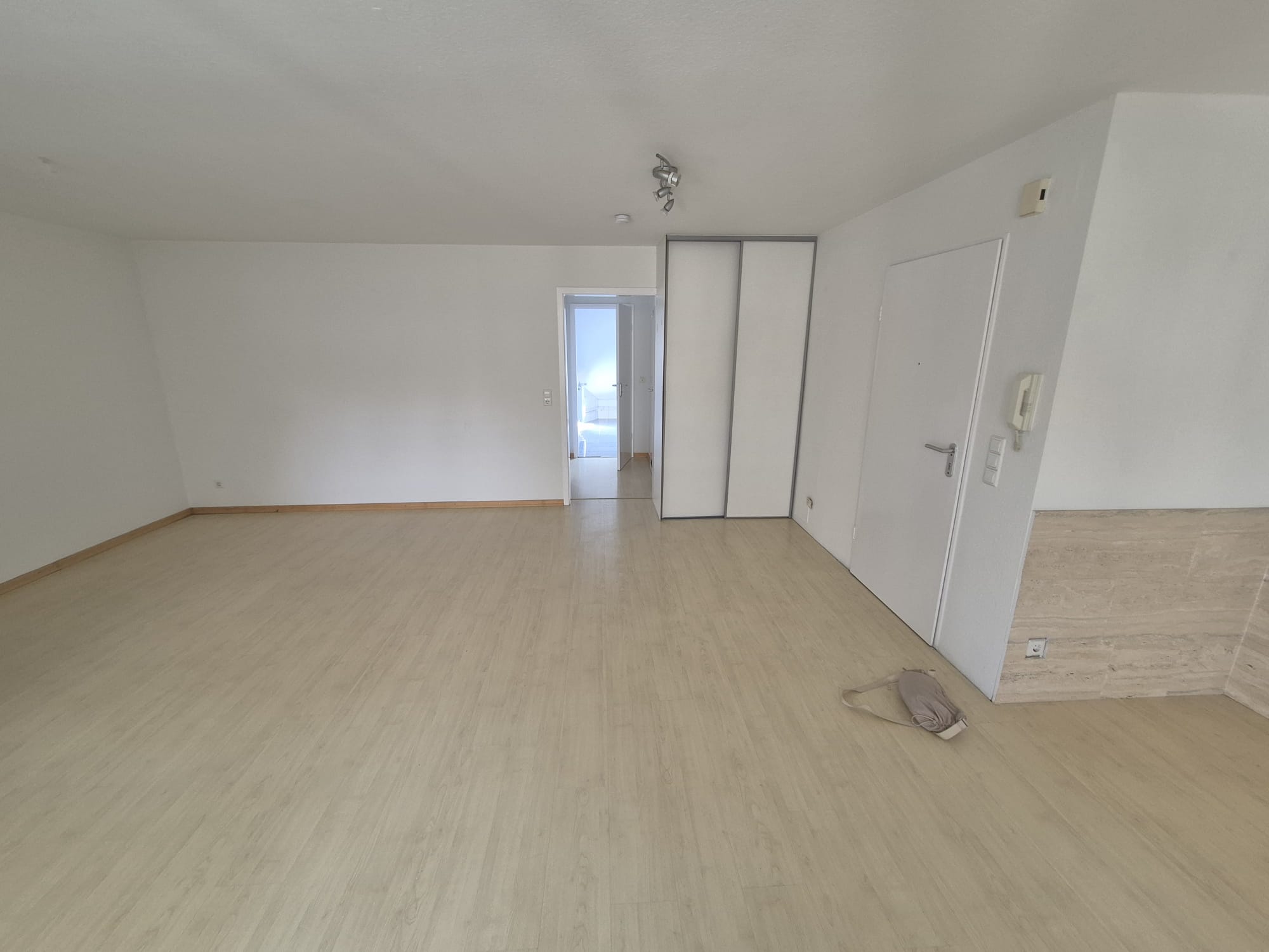 Vorschau!! Super Tolle DG Whg mit Terrasse und EBK – Karlsruhe – Vorschaubild 3
