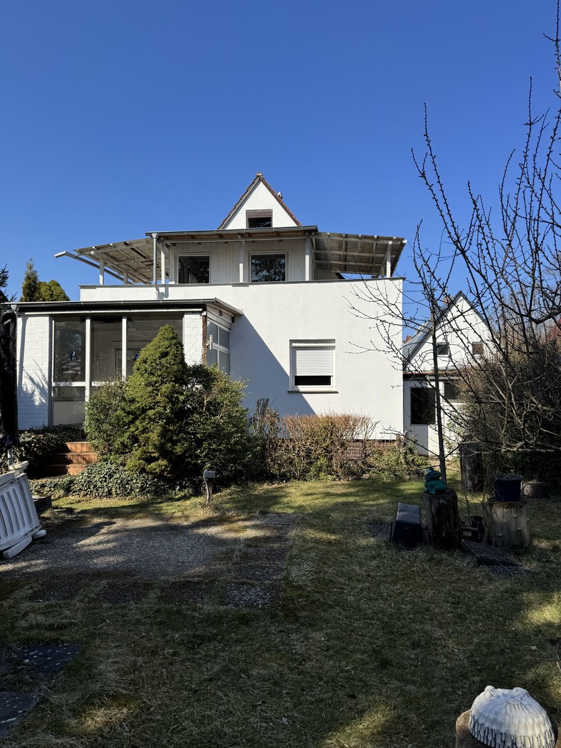 Borsigwalde - Freistehendes Einfamilienhaus mit viel Gestaltungspotenzial in ruhiger Seitenstraße