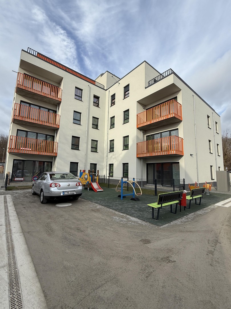 Property thumbnail 2