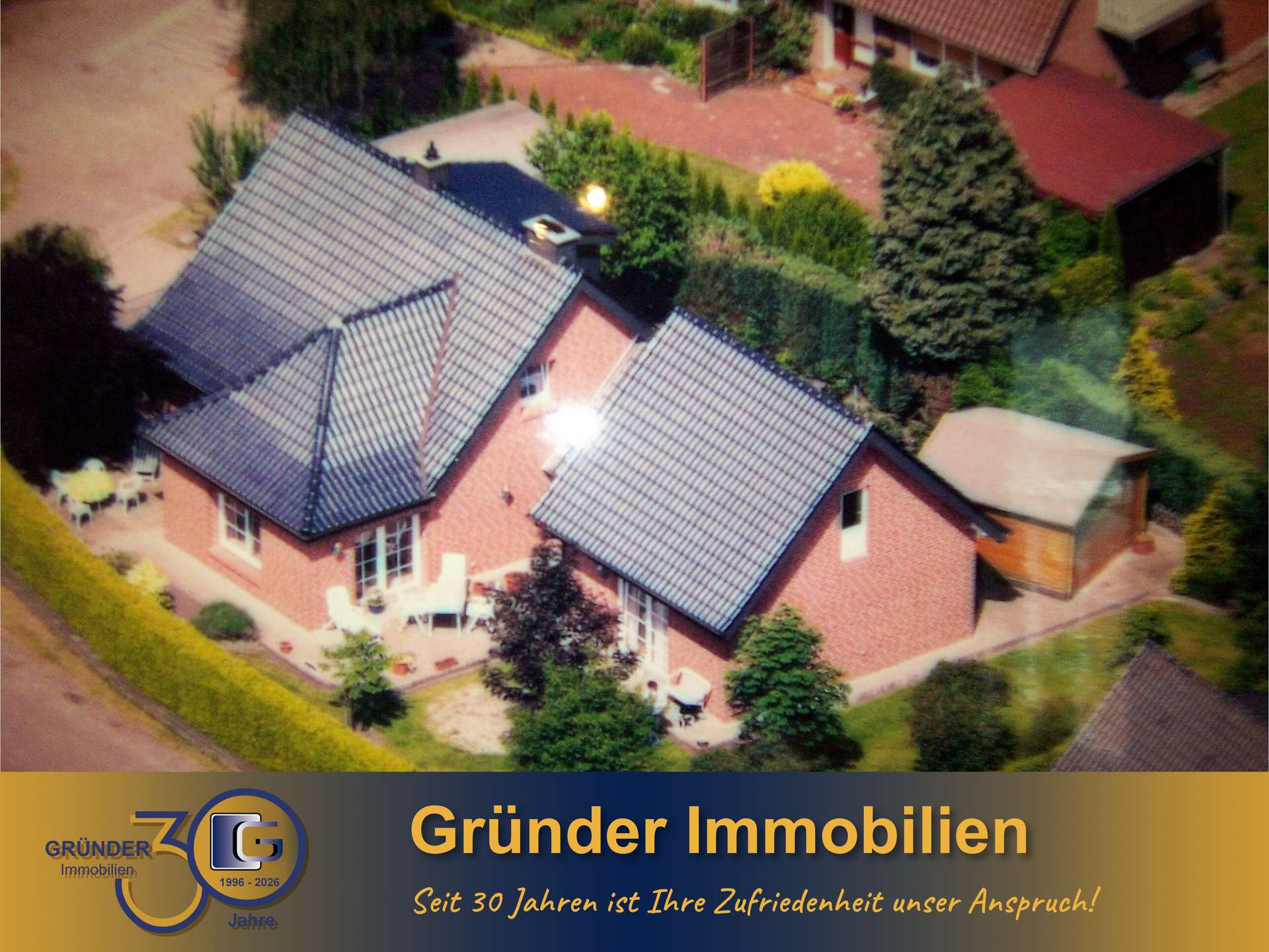 Immobilie in Haren (Ems) - Provisionsfrei für Käufer! Großzügiges Familienhaus mit Charme, Garten und Kamin – mitten in Haren - Bild 0