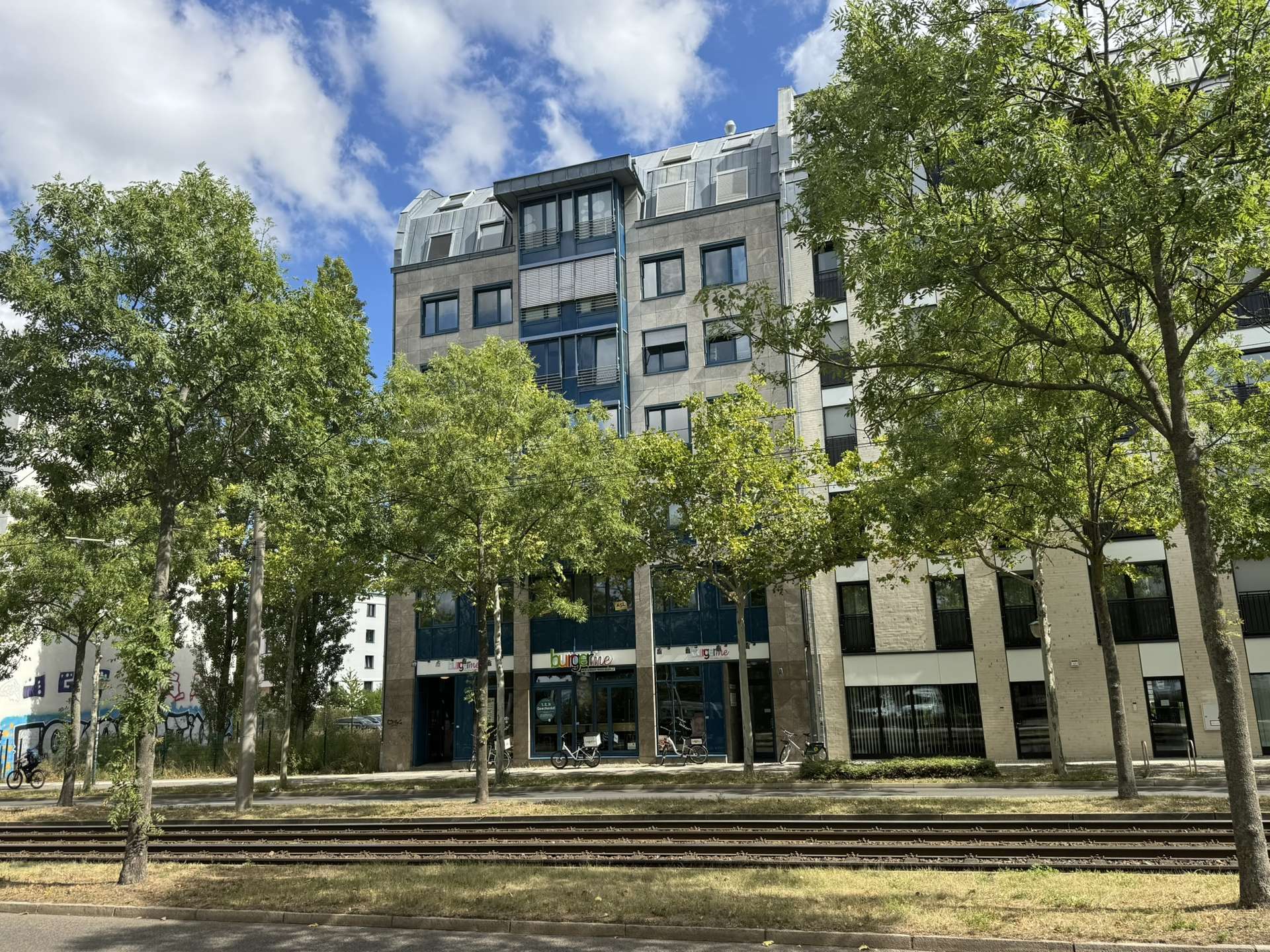 Property thumbnail 2