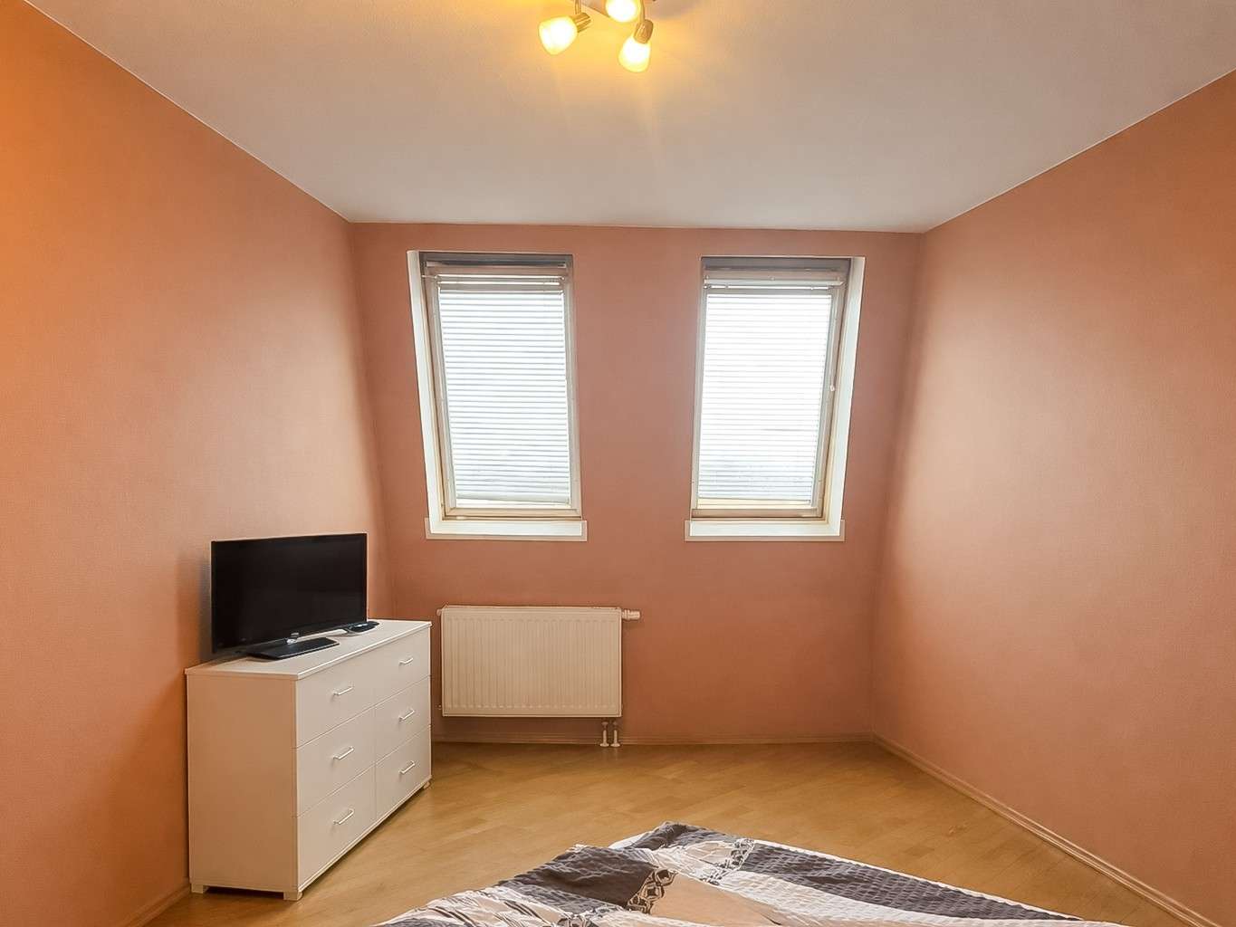 Property thumbnail 8