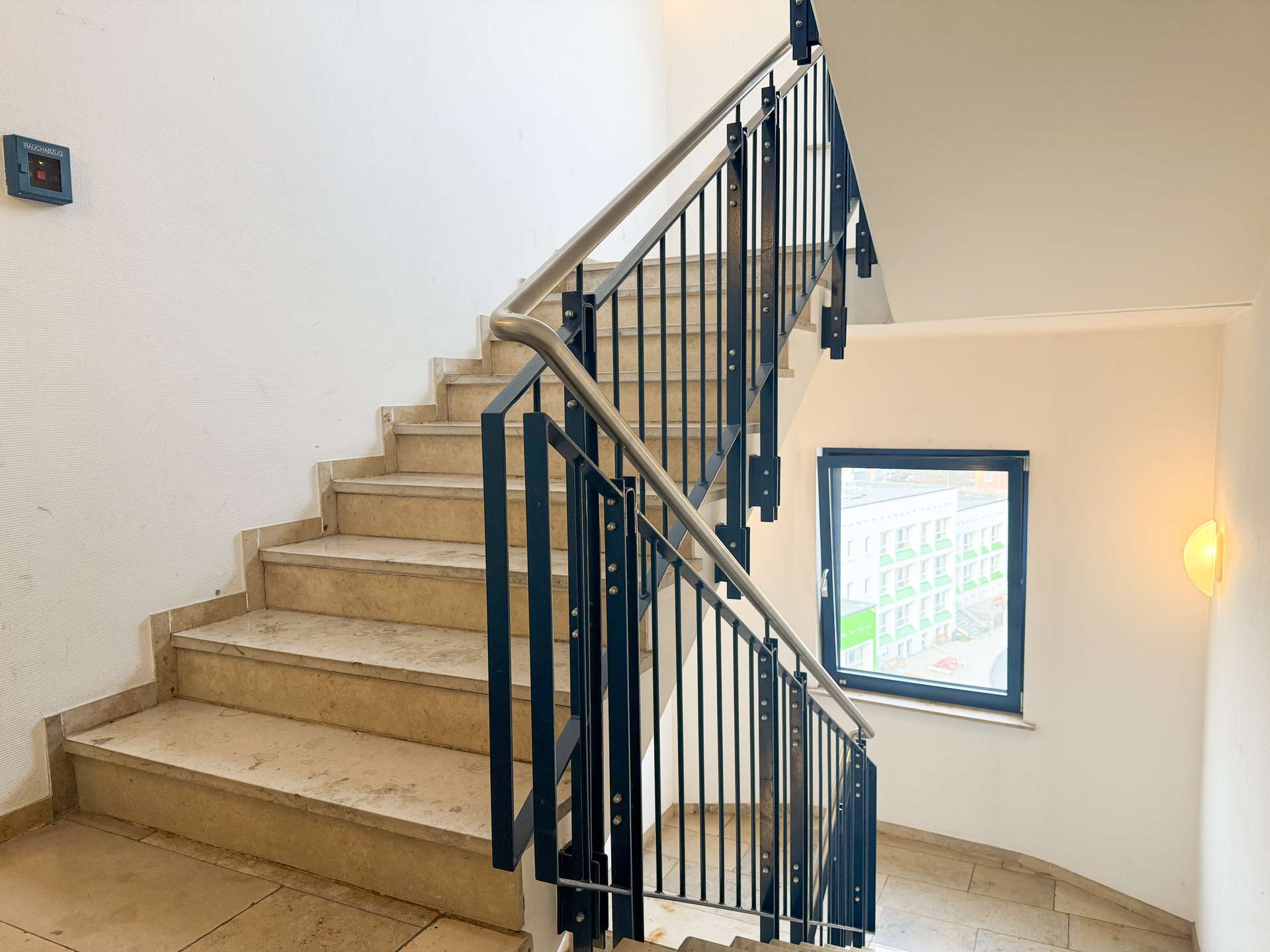 Property thumbnail 11