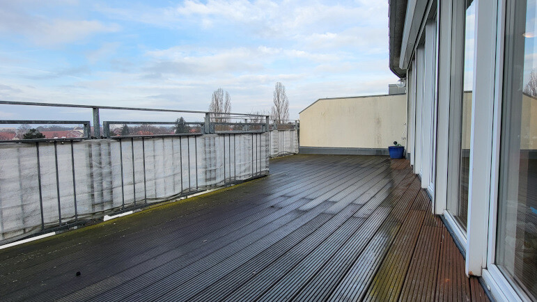 Traumhafte Maisonette-Wohnung über den Dächern von Mariendorf