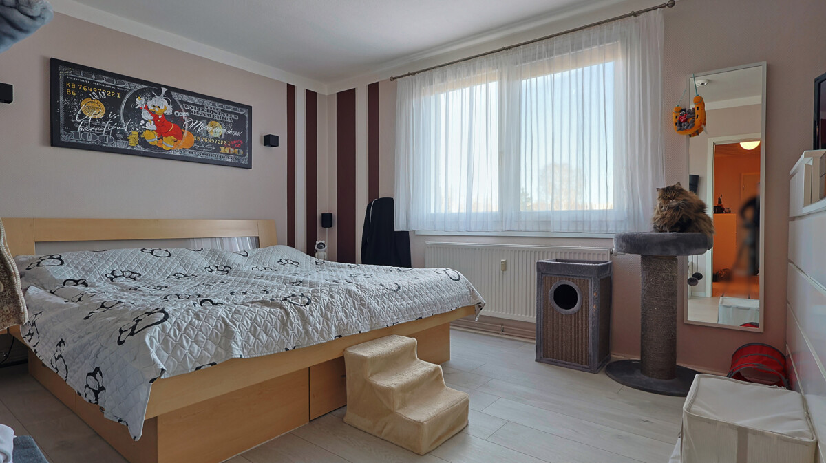 Property thumbnail 6