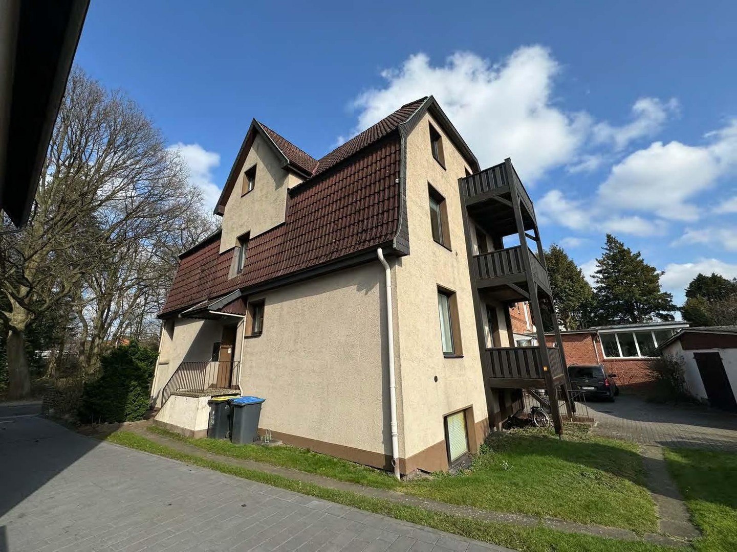 Property thumbnail 2