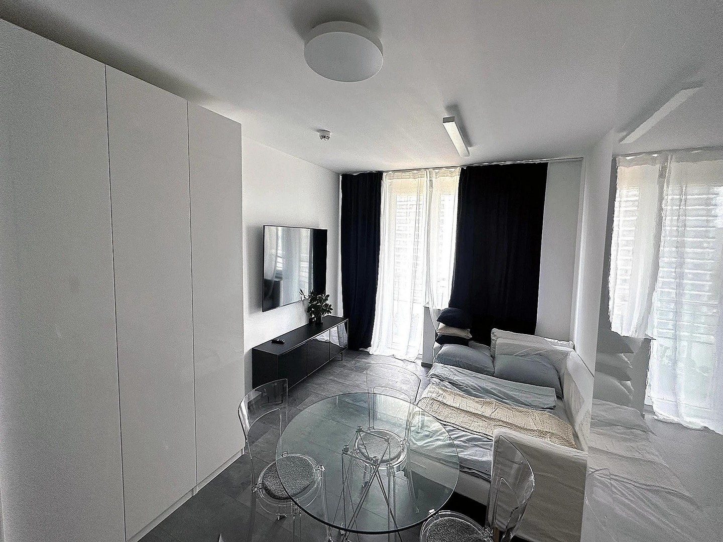 Property thumbnail 2