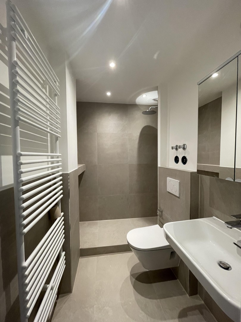 Erstbezug nach Sanierung: Helle Wohnung am Zamilapark