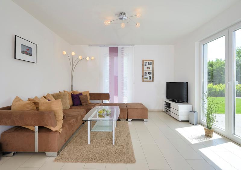 Immobilie in Güstrow - Bauen wird wieder bezahlbar mit Bauzins ab 1 % und einer Heidenheim-Preisoffensive! Der Bungalow-Wohntraum unser Platz an der Sonne. - Bild 4