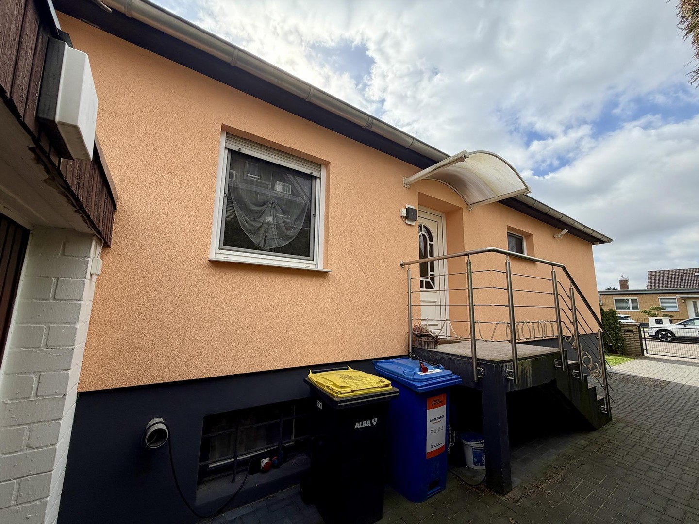 Property thumbnail 2