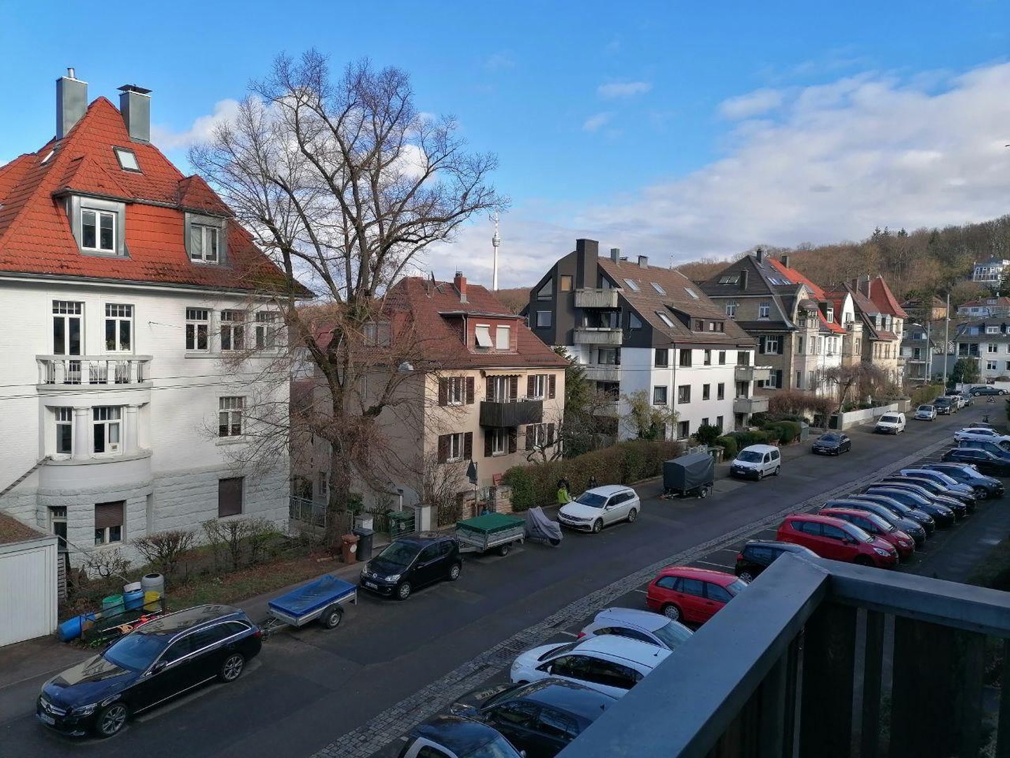 Degerloch-Haigst - Sonnige 2,5-Zimmer-Wohnung mit Balkon & Weitblick