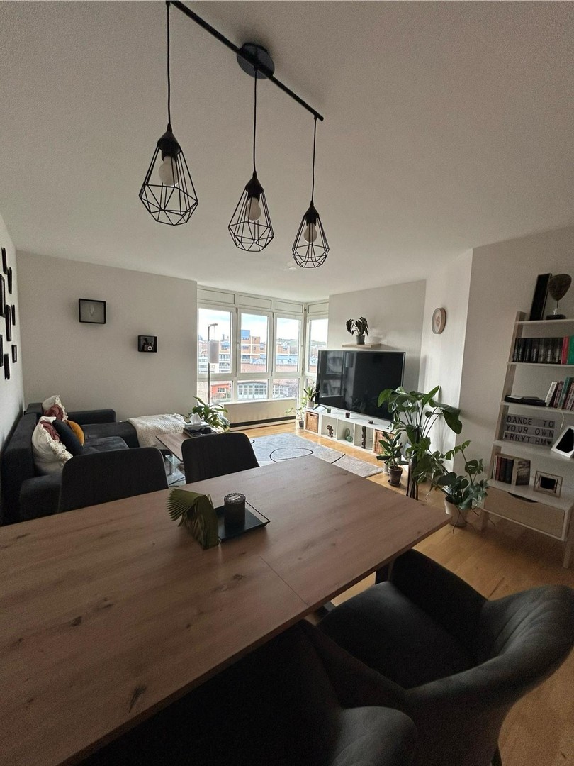 Property thumbnail 2