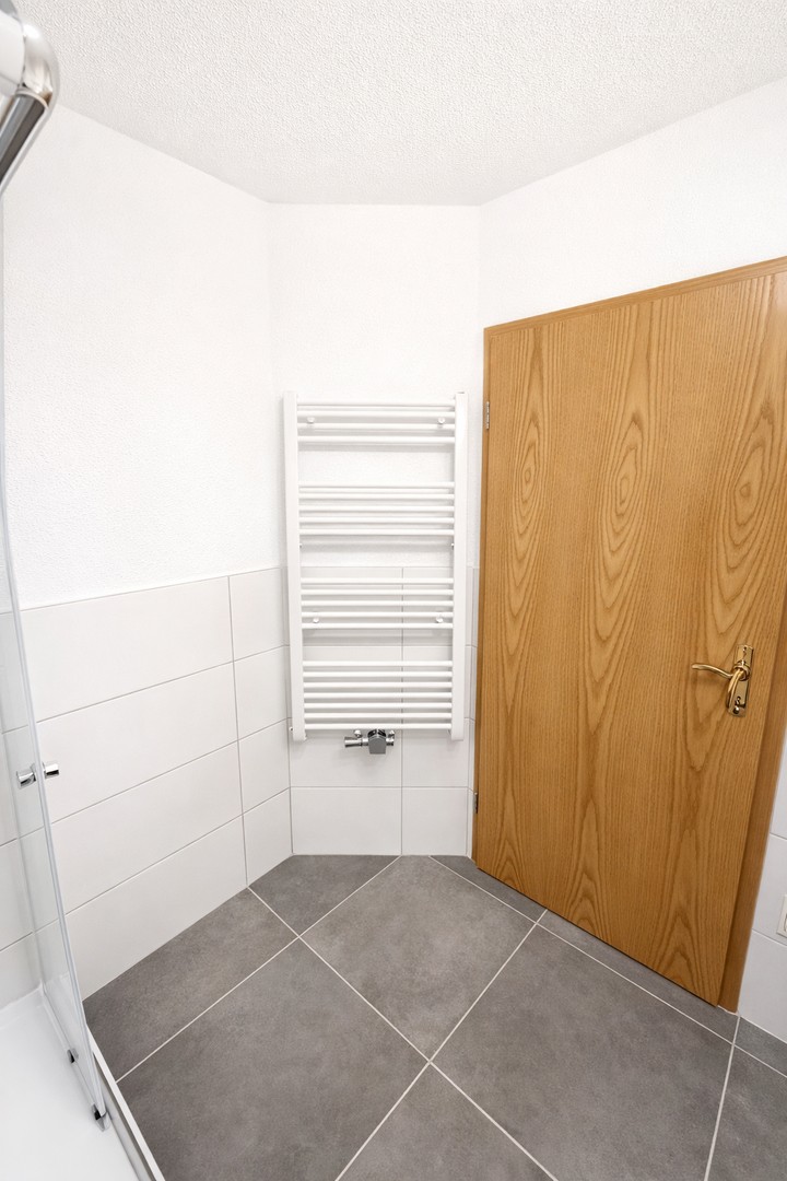 Immobilie in Geroldsgrün - bezugsfreie & helle 2+1 Zimmer Wohnung in Untersteinbach - 100m vom Freibad entfernt - Bild 3