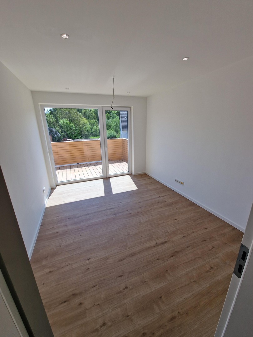 hochwertiges 6-Zimmer-Reihenhaus mit Terrasse, Balkon, Dachloggia, Garage und Smart-Home-Ausstattung – Leipzig – Vorschaubild 5