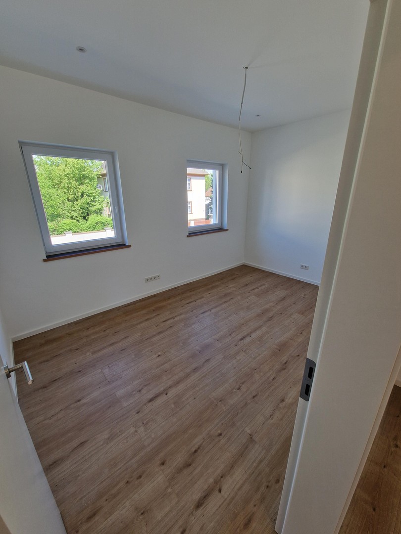 hochwertiges 6-Zimmer-Reihenhaus mit Terrasse, Balkon, Dachloggia, Garage und Smart-Home-Ausstattung – Leipzig – Vorschaubild 9