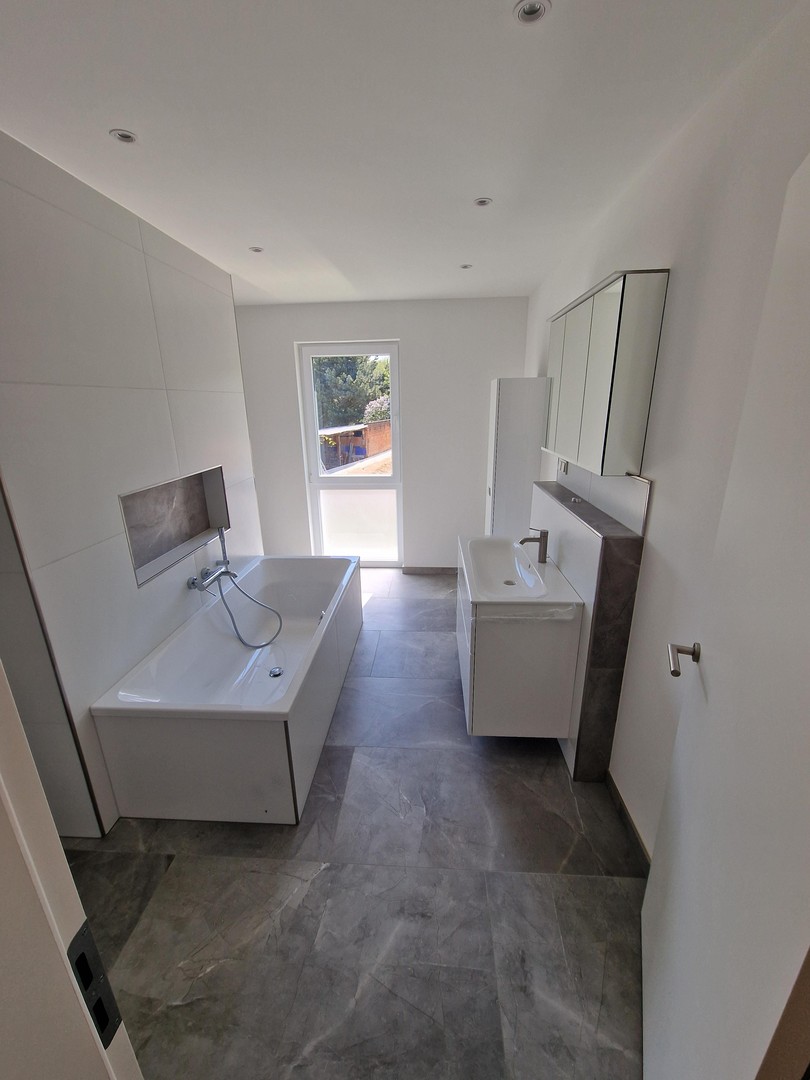 hochwertiges 6-Zimmer-Reihenhaus mit Terrasse, Balkon, Dachloggia, Garage und Smart-Home-Ausstattung – Leipzig – Vorschaubild 10
