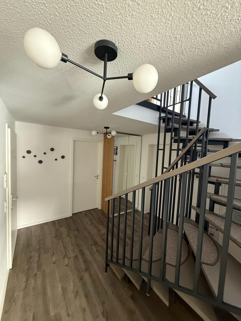 Moderne 4-Zimmer-Maisonettewohnung mit Südbalkon – Stuttgart – Vorschaubild 6