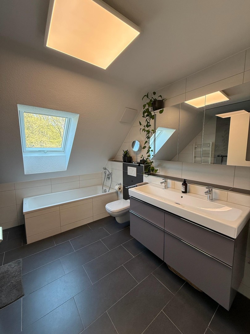Moderne 4-Zimmer-Maisonettewohnung mit Südbalkon – Stuttgart – Vorschaubild 10