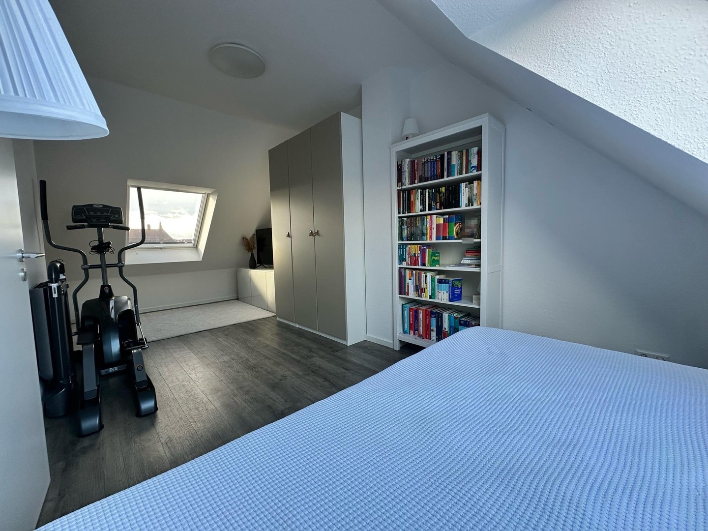 Moderne 4-Zimmer-Maisonettewohnung mit Südbalkon – Stuttgart – Vorschaubild 15