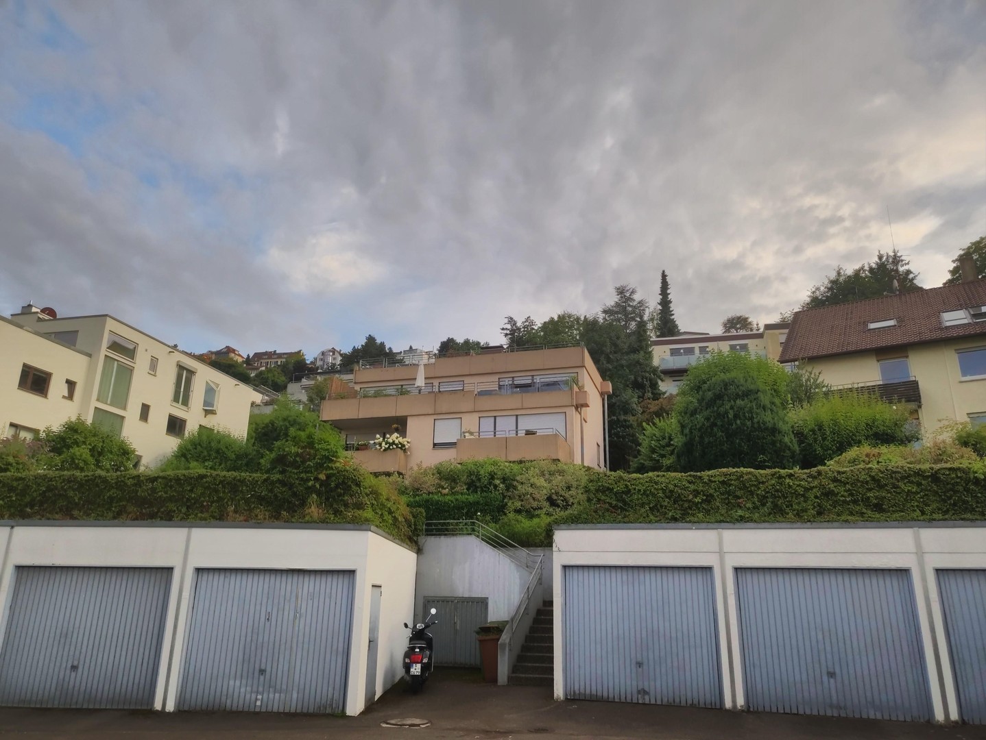 3-Zimmer Maisonette Wohnung in Stuttgart Süd mit grosser Terrasse, Aussicht und Garage – Stuttgart – Vorschaubild 3