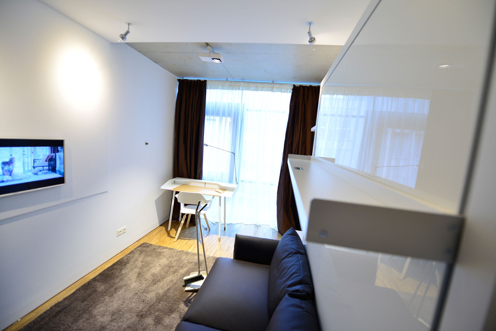 Property thumbnail 2