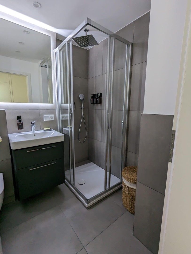 Property thumbnail 7