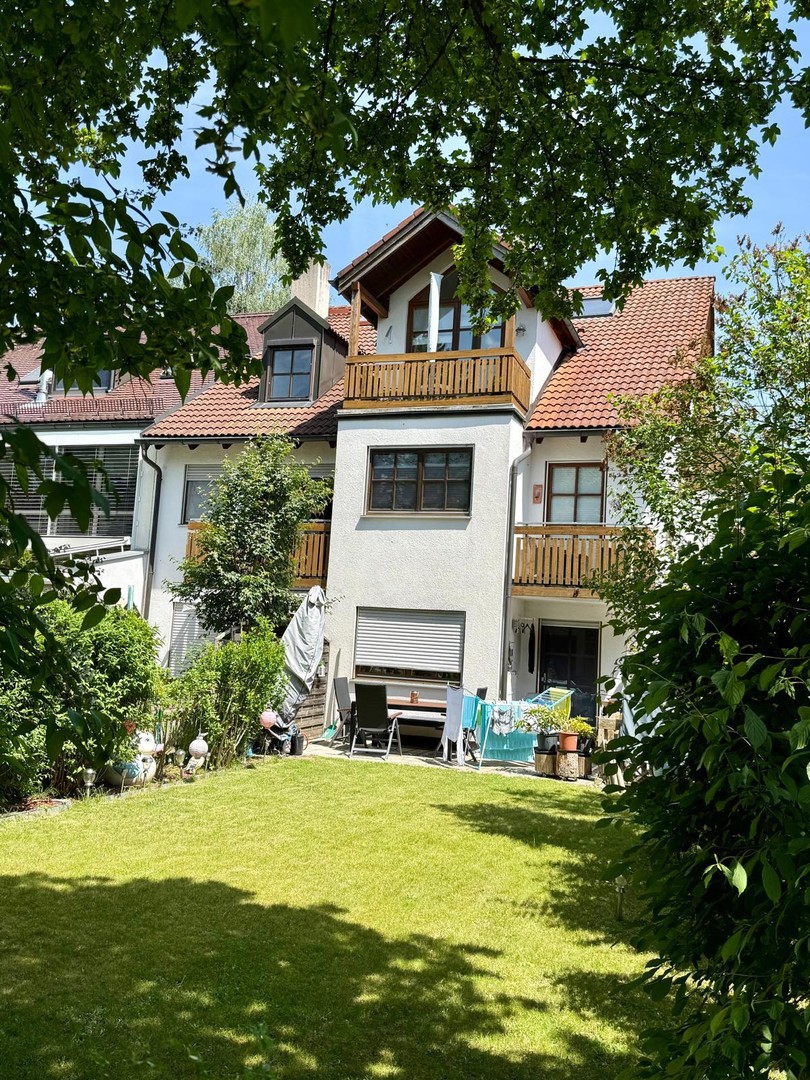 Traumhaftes, sonnendurchflutetes Dachgeschoß-Juwel in München-Waldtrudering – München – Vorschaubild 4